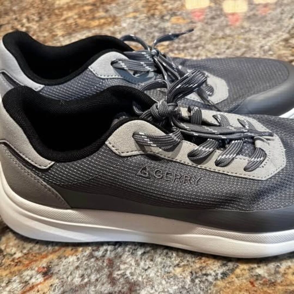 Brand new Gerry size 10.5